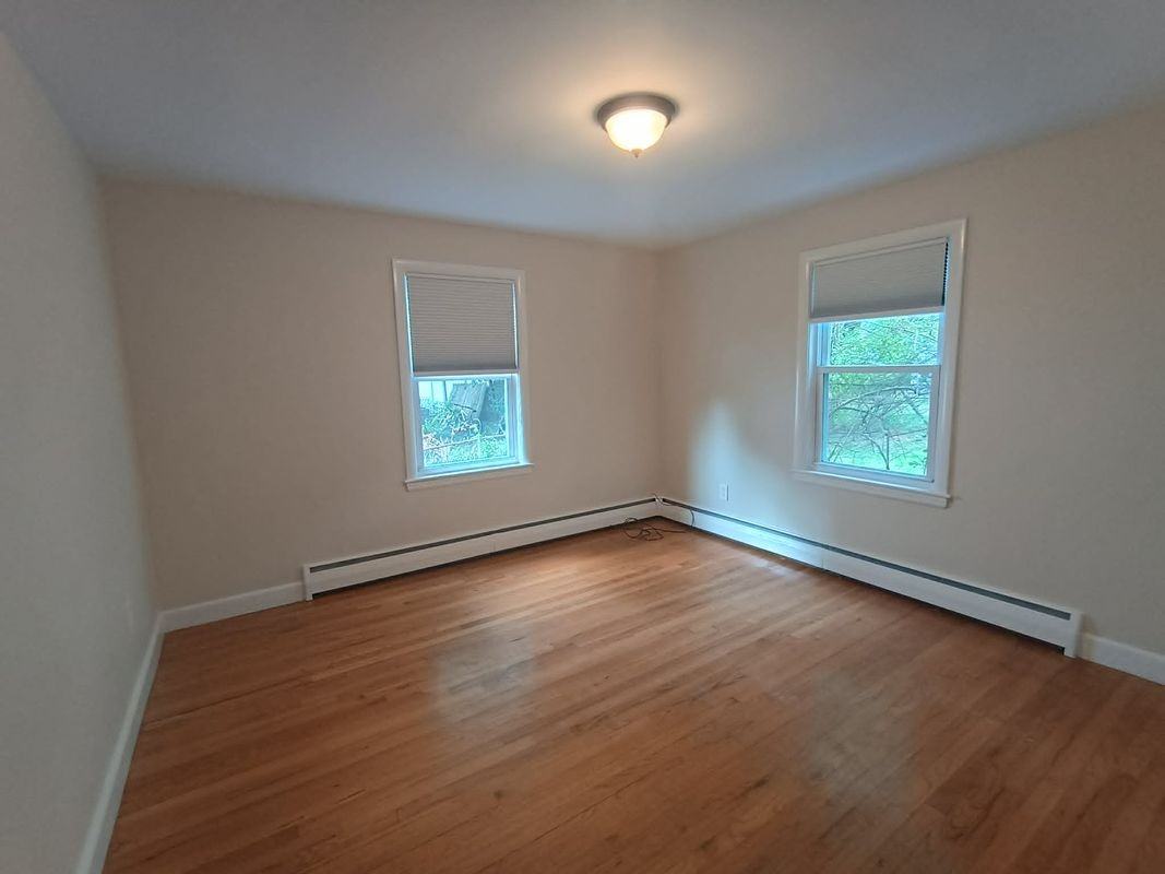459 Appleton St - Photo 6 of 12