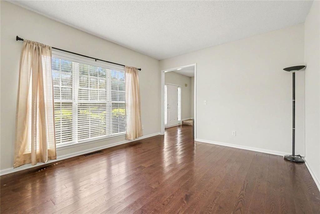 2200 Traywick Chase - Photo 6 of 24