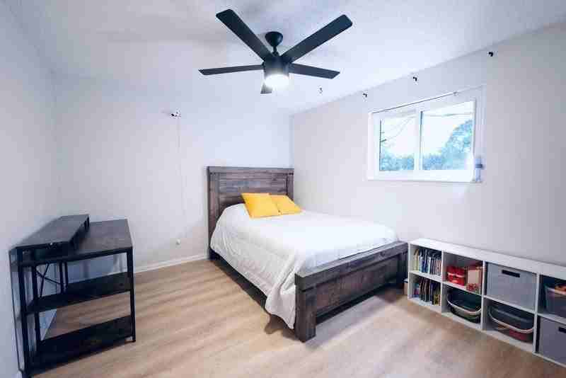 217 Devon St - Photo 2 of 12