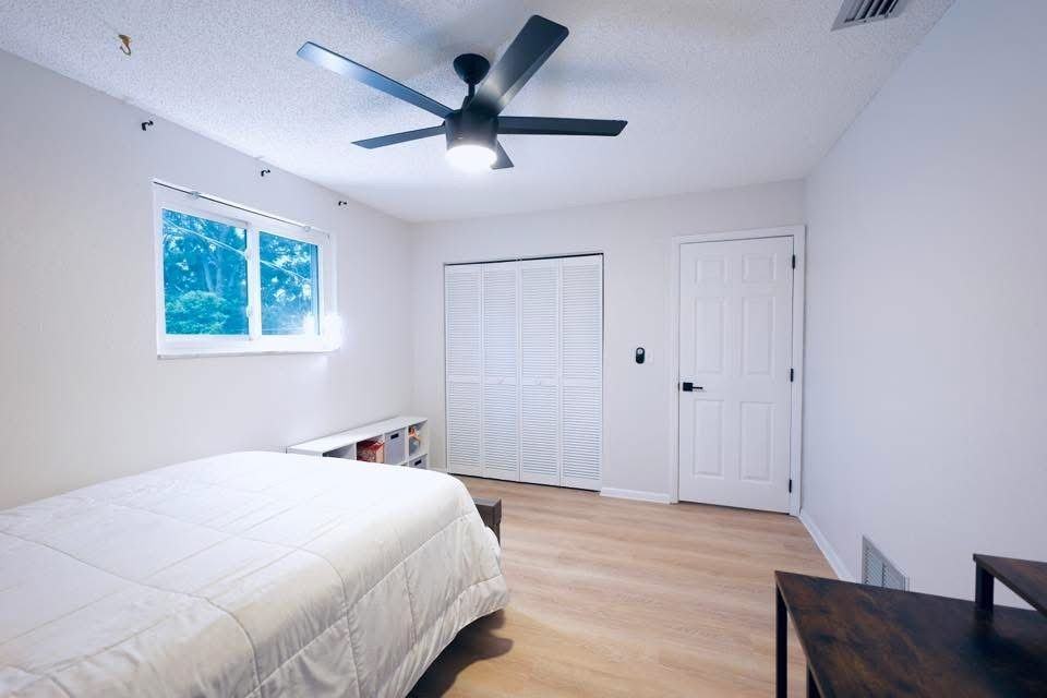 217 Devon St - Photo 3 of 12