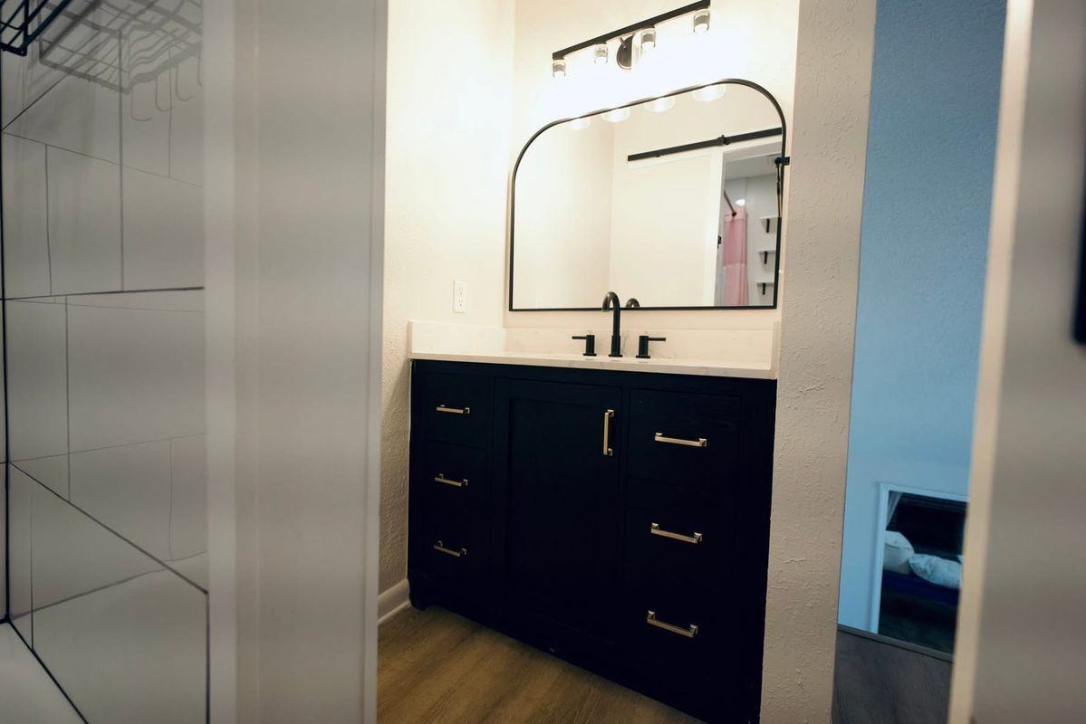 217 Devon St - Photo 5 of 12