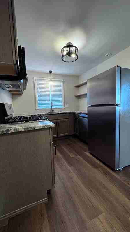 2727 Harlem Rd - Photo 3 of 17