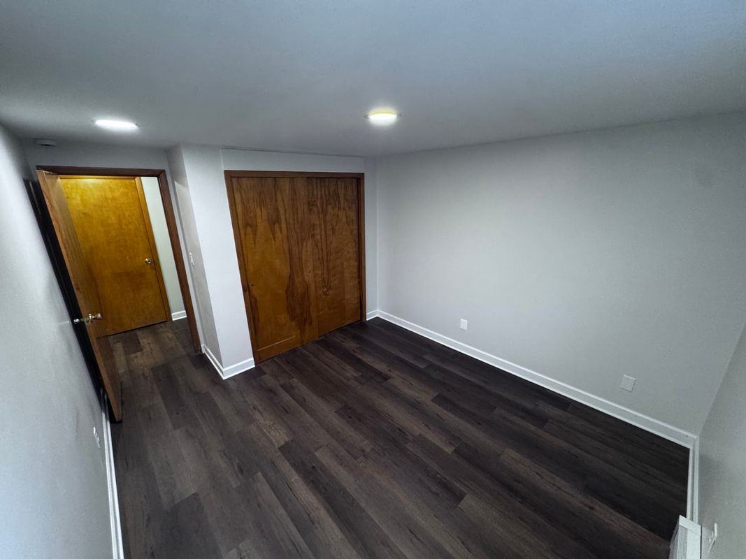 2727 Harlem Rd - Photo 5 of 17