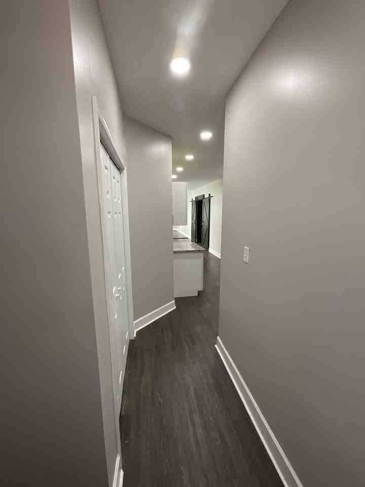 320 W 29th St #MAIN - Photo 2 of 30