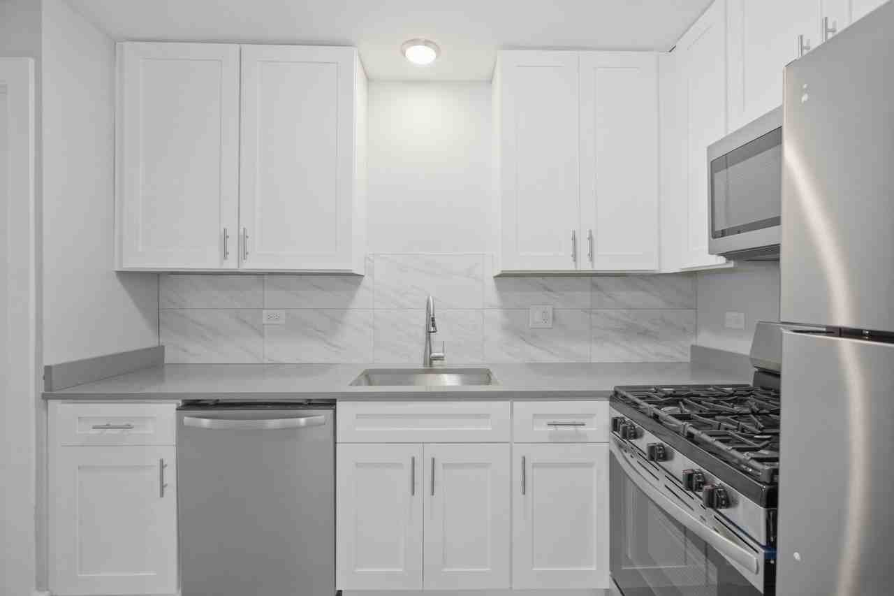 2537 East 83rd Street #202 - Photo 7 of 11