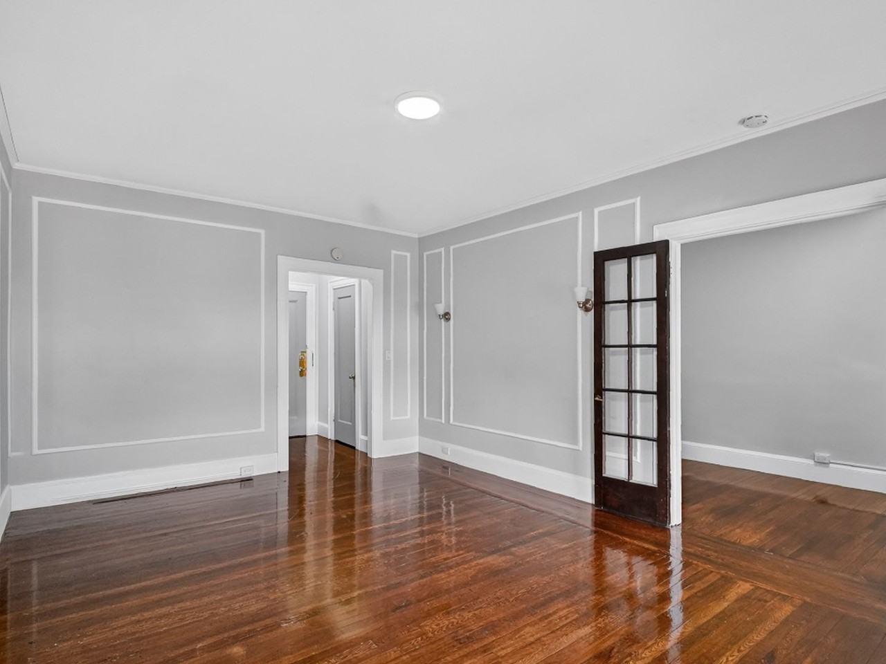 1447 Chapel Street - Photo 5 of 13