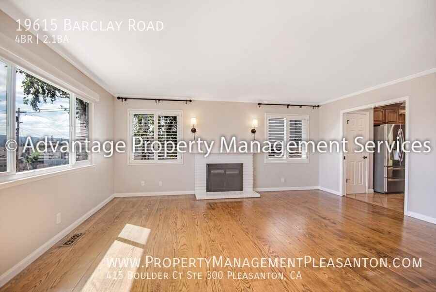 19615 Barclay Rd - Photo 2 of 27