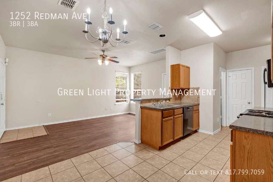 1252 Redman Ave - Photo 6 of 22