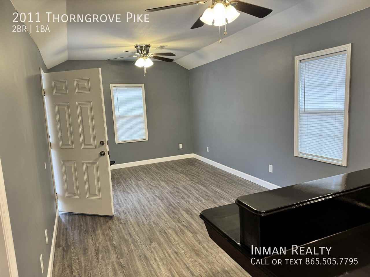 2011 Thorn Grove Pike - Photo 5 of 14