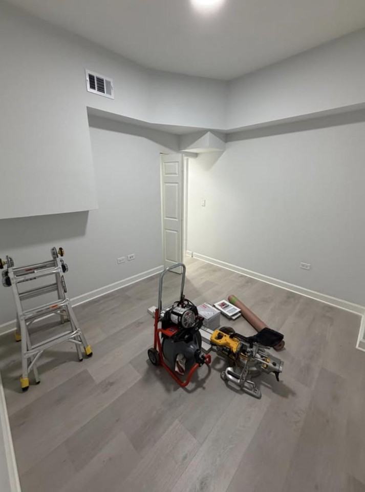 2042 W Touhy Ave #G - Photo 2 of 9