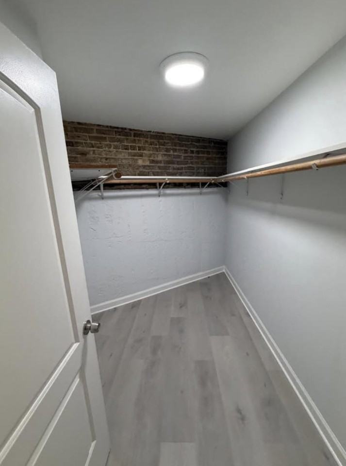 2042 W Touhy Ave #G - Photo 6 of 9
