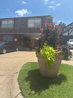 featured image of 922 Nw 21st St #C
