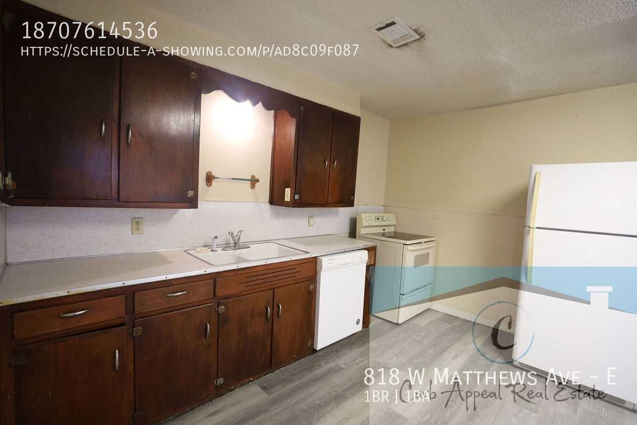 818 W Matthews Ave #E - Photo 2 of 8