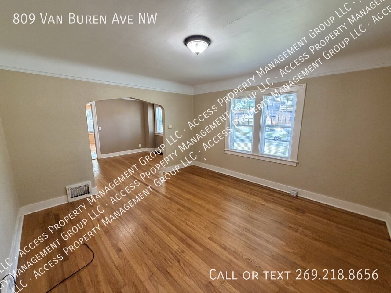 809 Van Buren Ave Nw - Photo 5 of 32