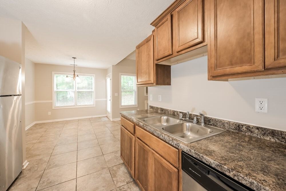 55 Magan Ct - Photo 7 of 17