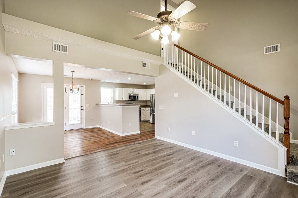 3208 Nicole Dr - Photo 4 of 17