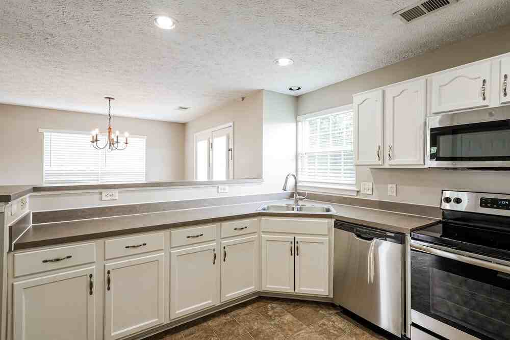 3208 Nicole Dr - Photo 7 of 17