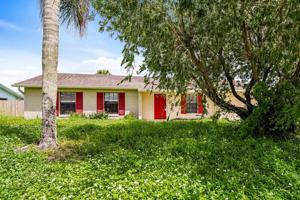featured image of 431 Veronica Ave Ne