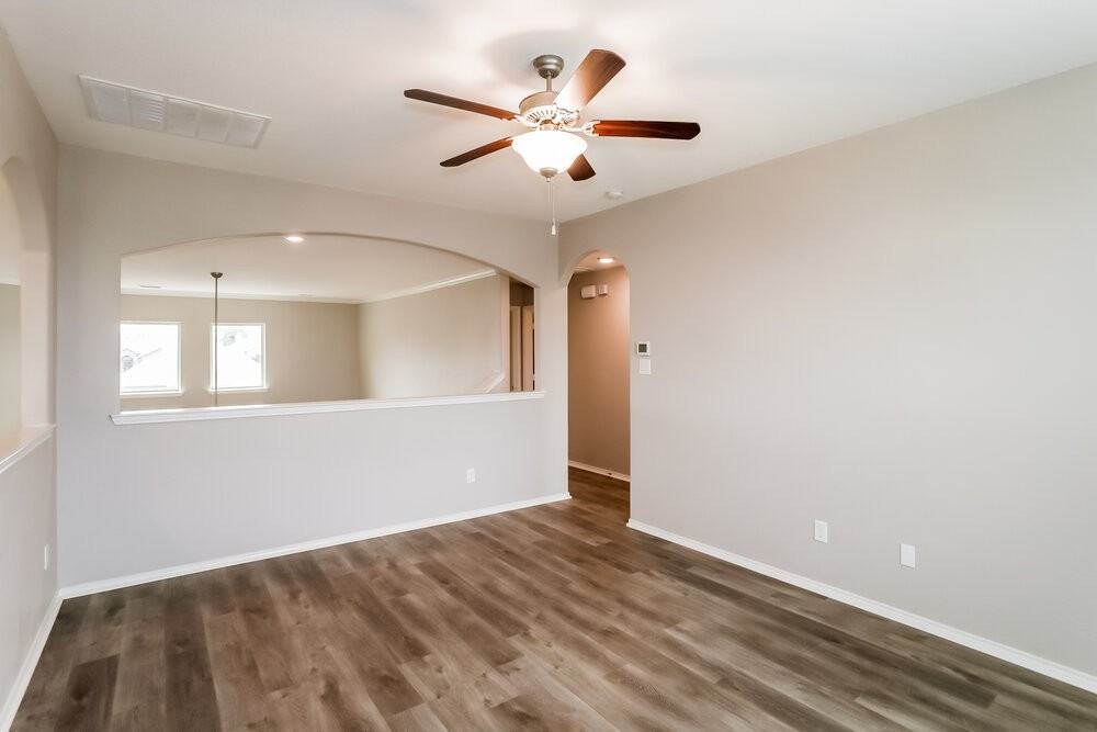 617 Pawnee St - Photo 6 of 17