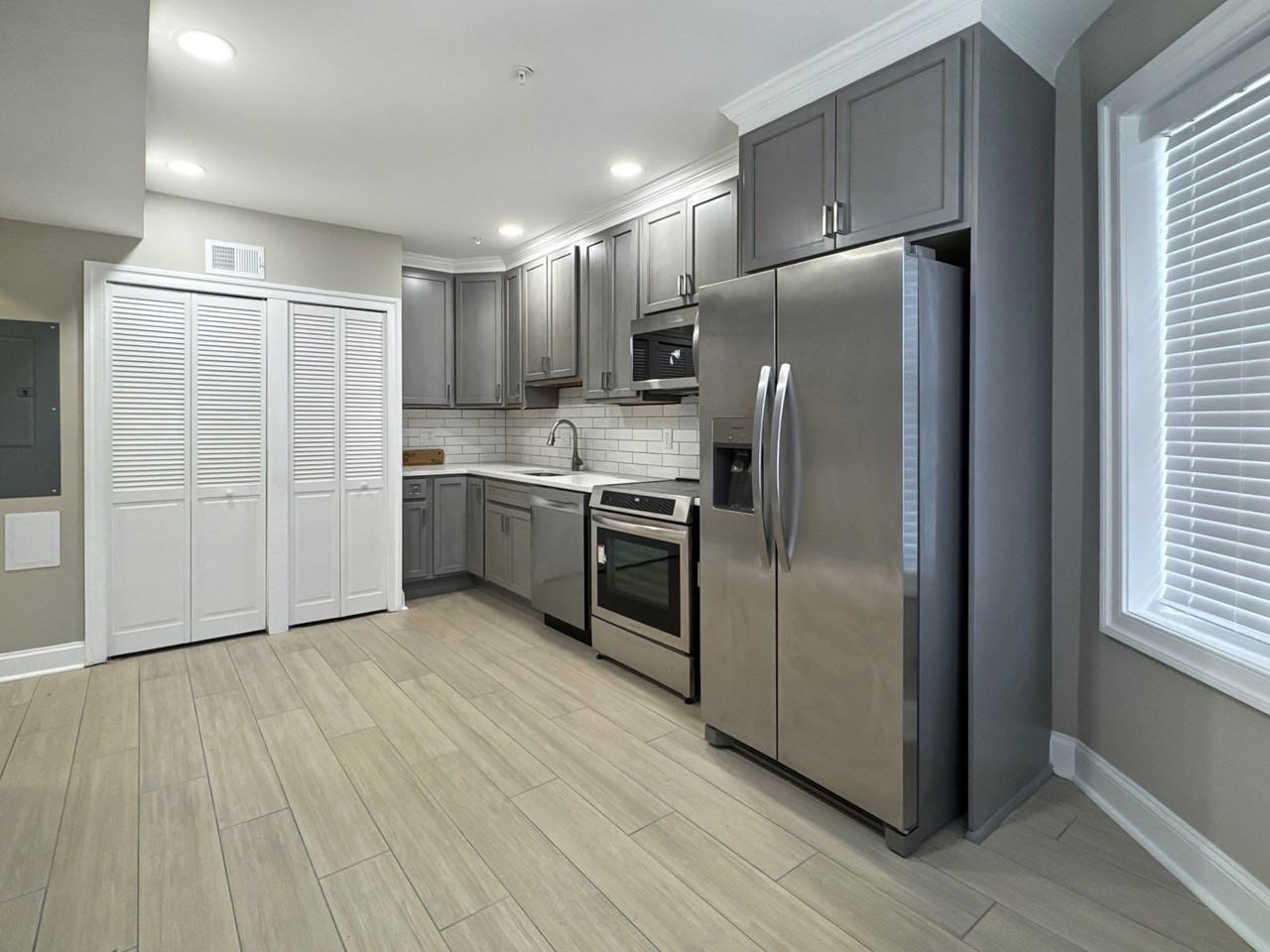 762 Rock Creek Church Rd Nw #2 - Photo 4 of 16