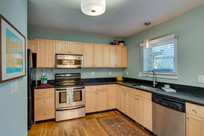 940 Gale Ln #136 - Photo 6 of 29