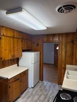 featured image of 911 W Park St