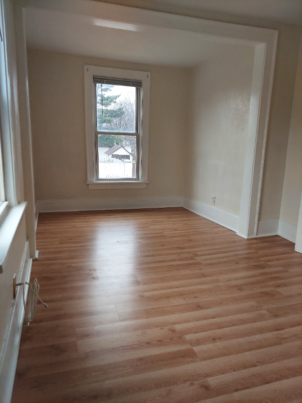 443 N Pearl St - Photo 6 of 16