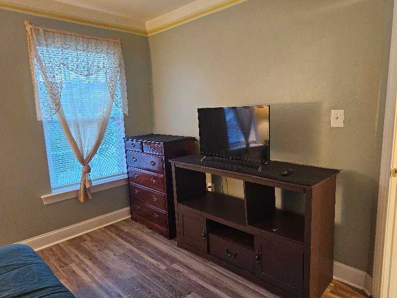 8603 Dorian Ln - Photo 7 of 10