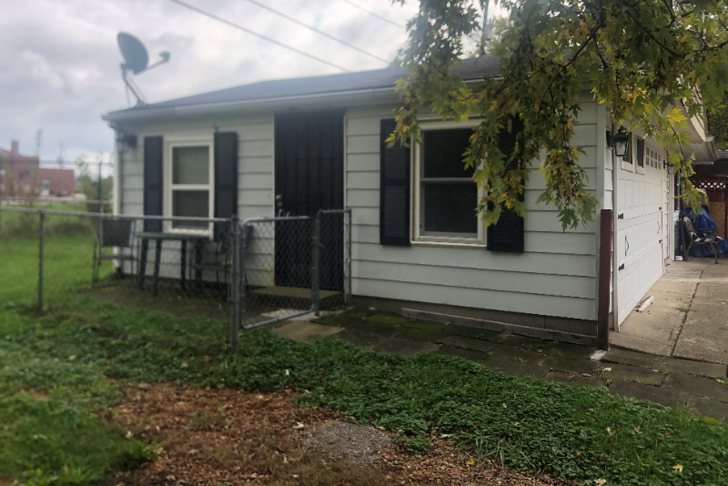 4651 Dean St - Photo 2 of 15