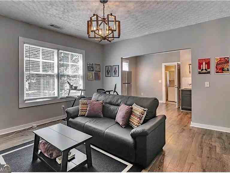 506 Old Wheat St Ne - Photo 4 of 13