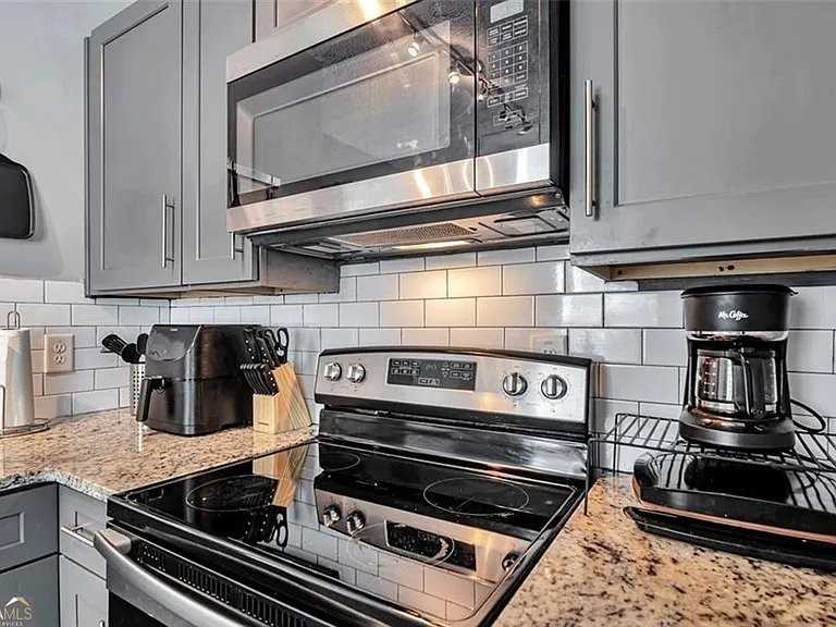 506 Old Wheat St Ne - Photo 7 of 13
