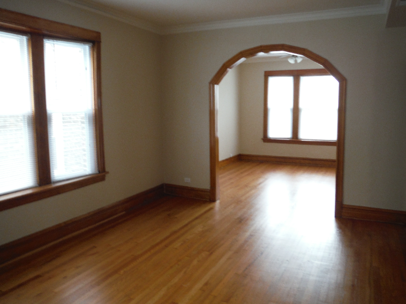 4924 W School St #2 - Photo 5 of 6