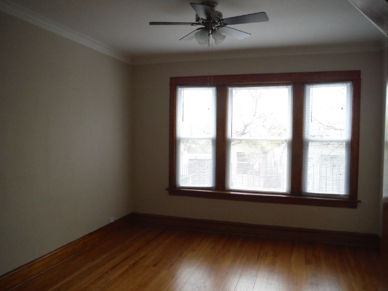 4924 W School St #2 - Photo 6 of 6