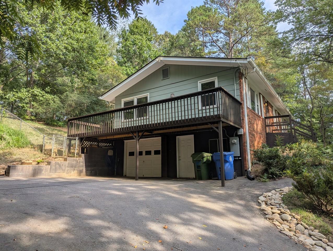 17 Lakeside Dr - Photo 2 of 17
