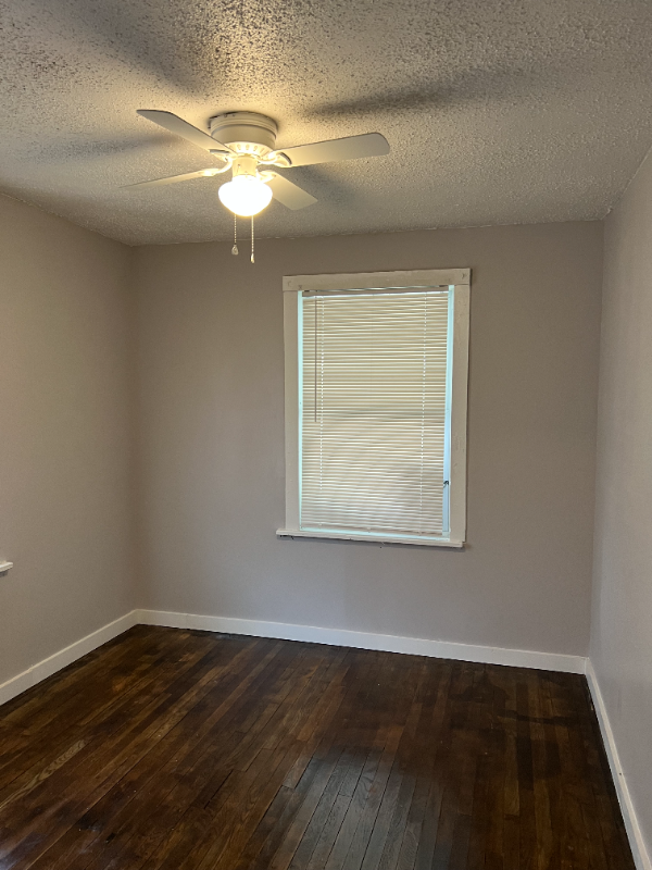 3903 E 35th St - Photo 2 of 5