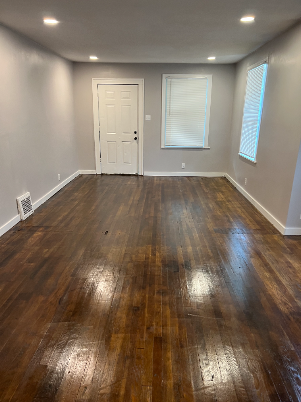 3903 E 35th St - Photo 5 of 5