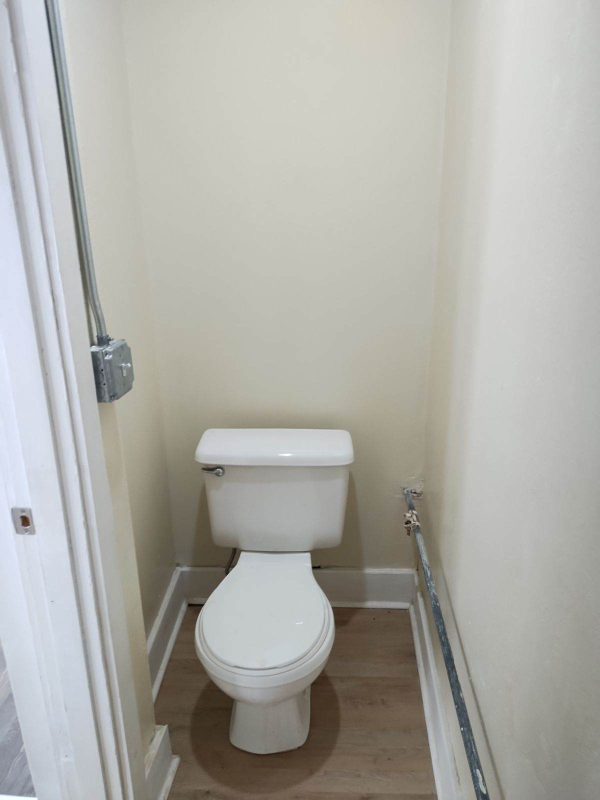 215 Civic St #201 - Photo 5 of 6
