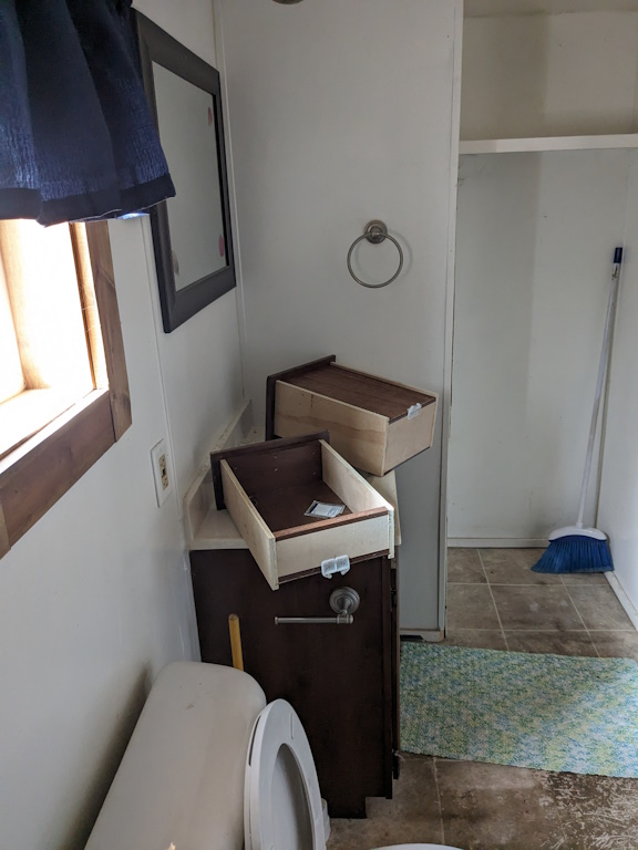 4634 Rosemarie St - Photo 7 of 11