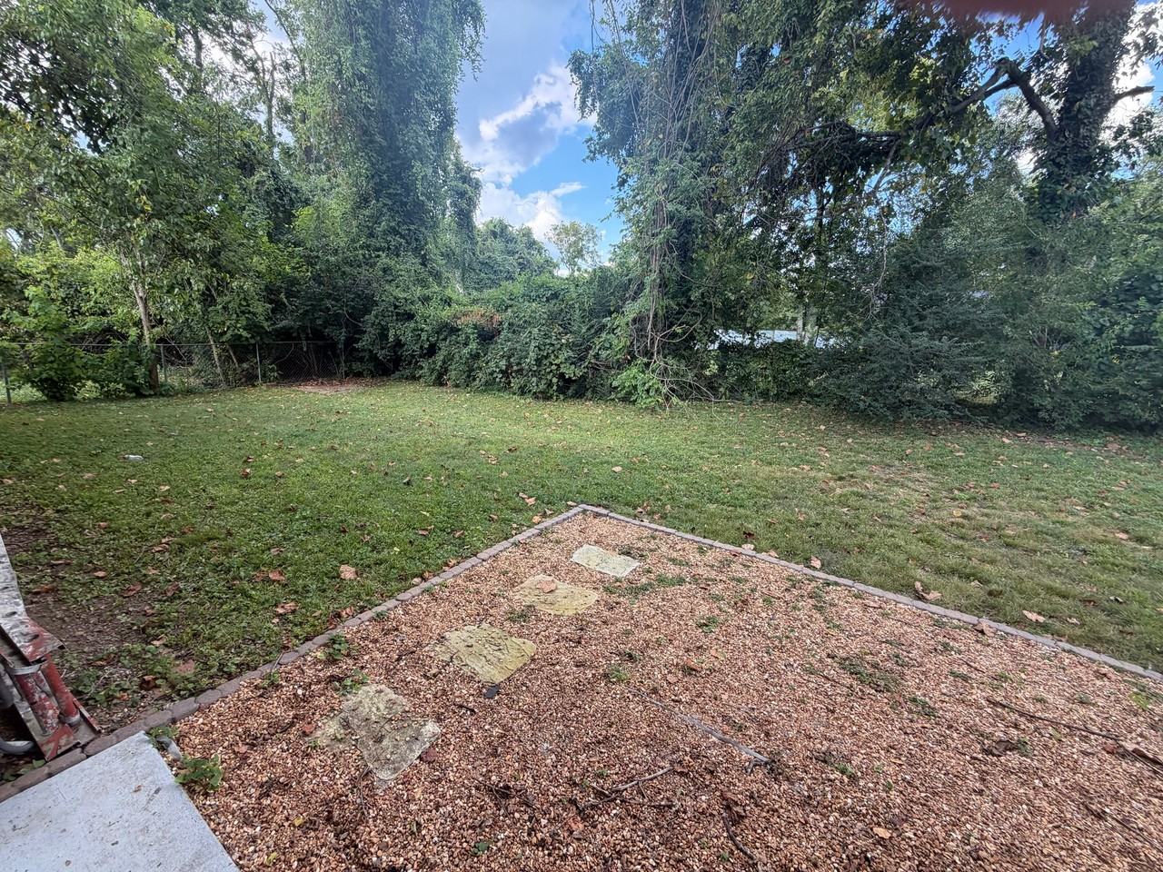 4306 Burrus St - Photo 3 of 11