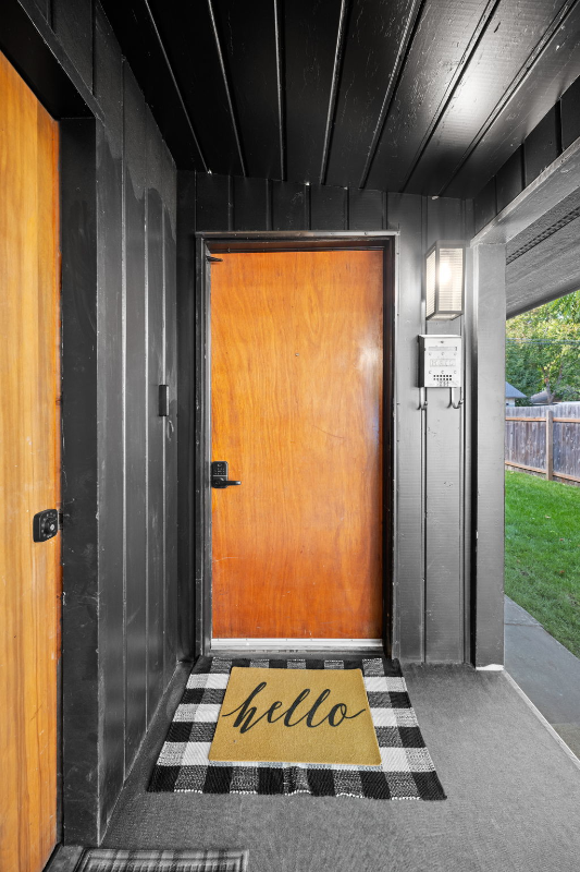945 N 7th St - Photo 4 of 20