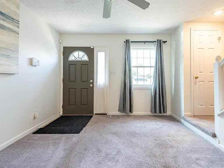 731 E Sherwood Hills Dr - Photo 2 of 20