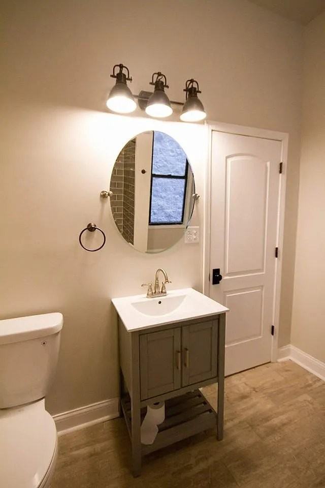 1341 N Artesian Ave #1 - Photo 6 of 10