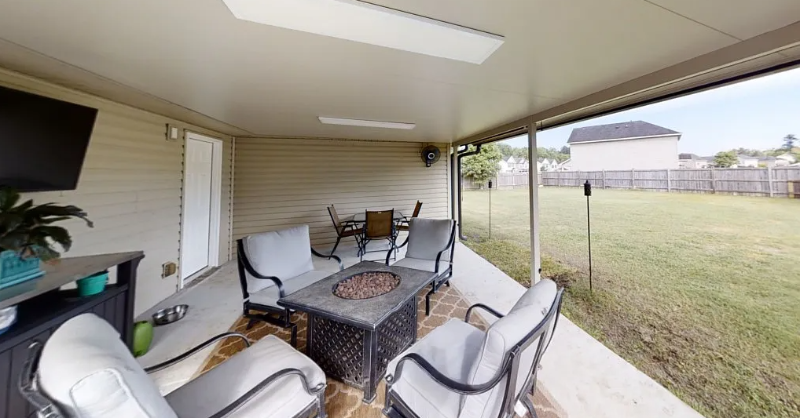 12735 Jimmy Dr - Photo 3 of 22