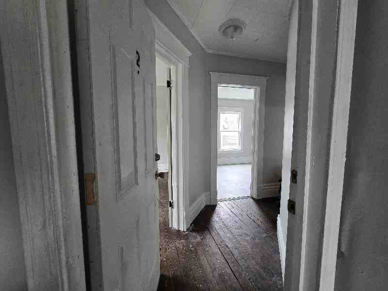 914 Clinton Ave #2 - Photo 2 of 17