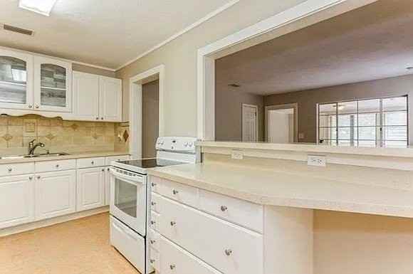 6119 38th Ave N #4 - Photo 3 of 12