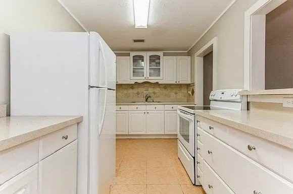 6119 38th Ave N #4 - Photo 5 of 12
