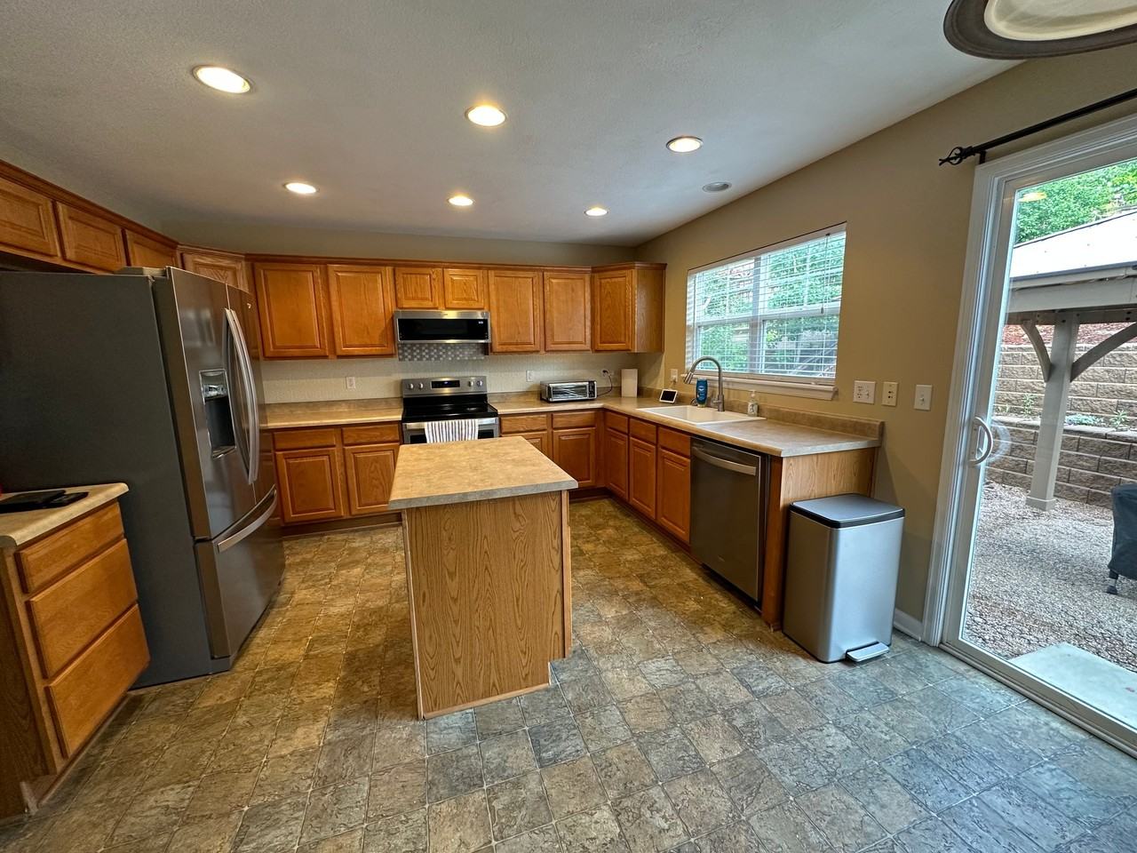 4214 Kestrel Pl - Photo 7 of 18