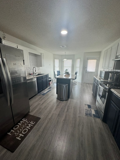 4700 Lloyd Dr - Photo 2 of 28