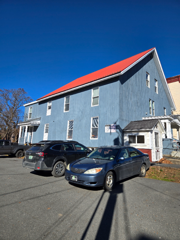 15 Jackson St #4 - Photo 2 of 11