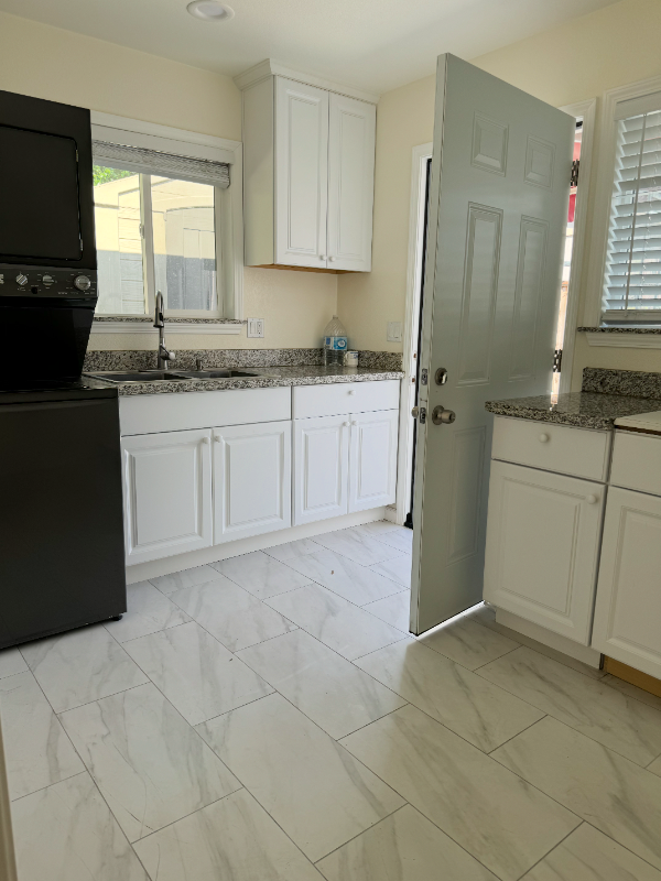 914 Mccreery Ave - Photo 4 of 9